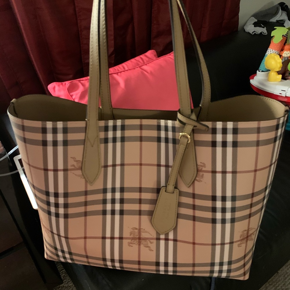 Burberry Purse